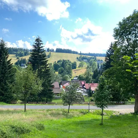 Samostatny Se Zahradou